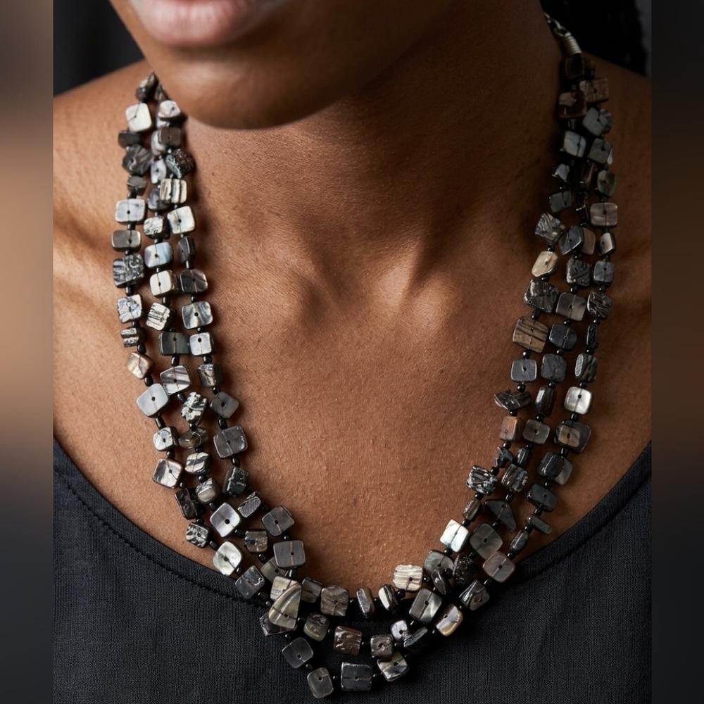 Mother of Pearl Multi-Strand Statement Necklace | Iridescent Grey